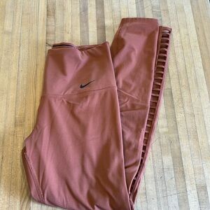 Nike Dri-Fit Cutout Crops